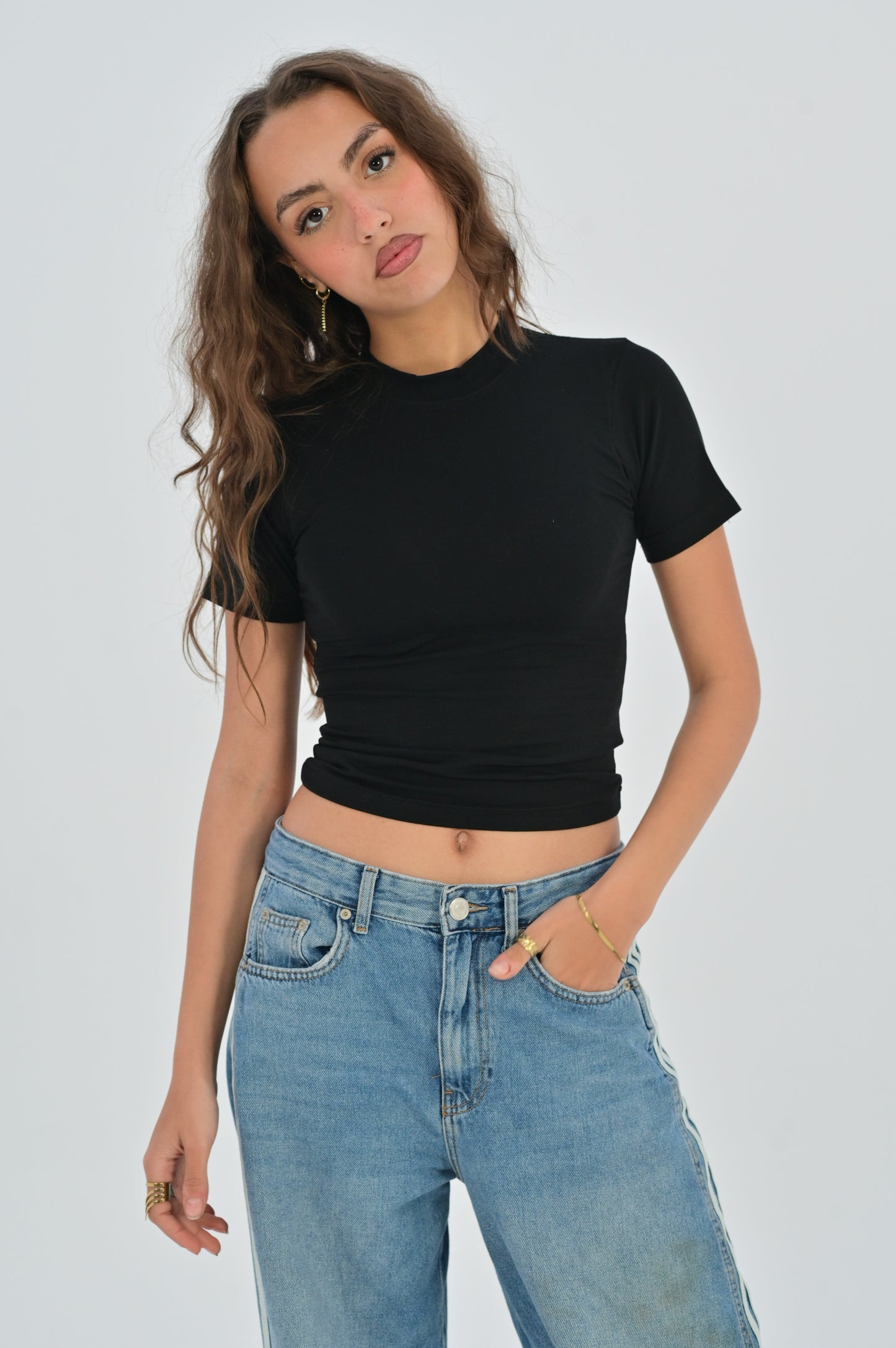 ROUND NECK SHORT SLEEVE